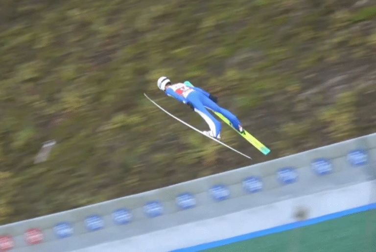 LGP w Klingenthal: Petarda Tomasiaka na treningu, dobry Stoch! (WIDEO)