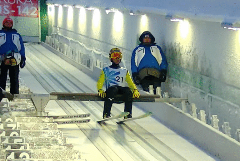 53-letni Noriaki Kasai rozpoczął zimowy sezon! Wciąż to ma (WIDEO)
