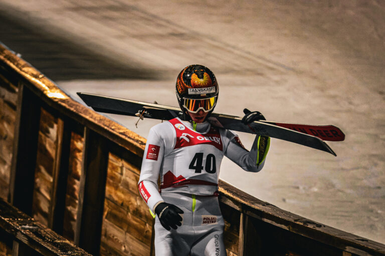 FIS Cup Oberhof: Bayer wygrywa, Polacy poza czołówką