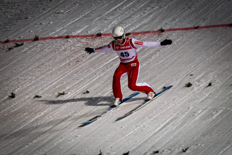 FIS Cup Oberhof: Bayer wygrywa, Amilkiewicz piętnasty